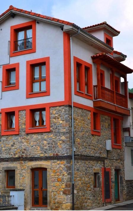 Apartamentos El Pigazu Onís 외부 사진
